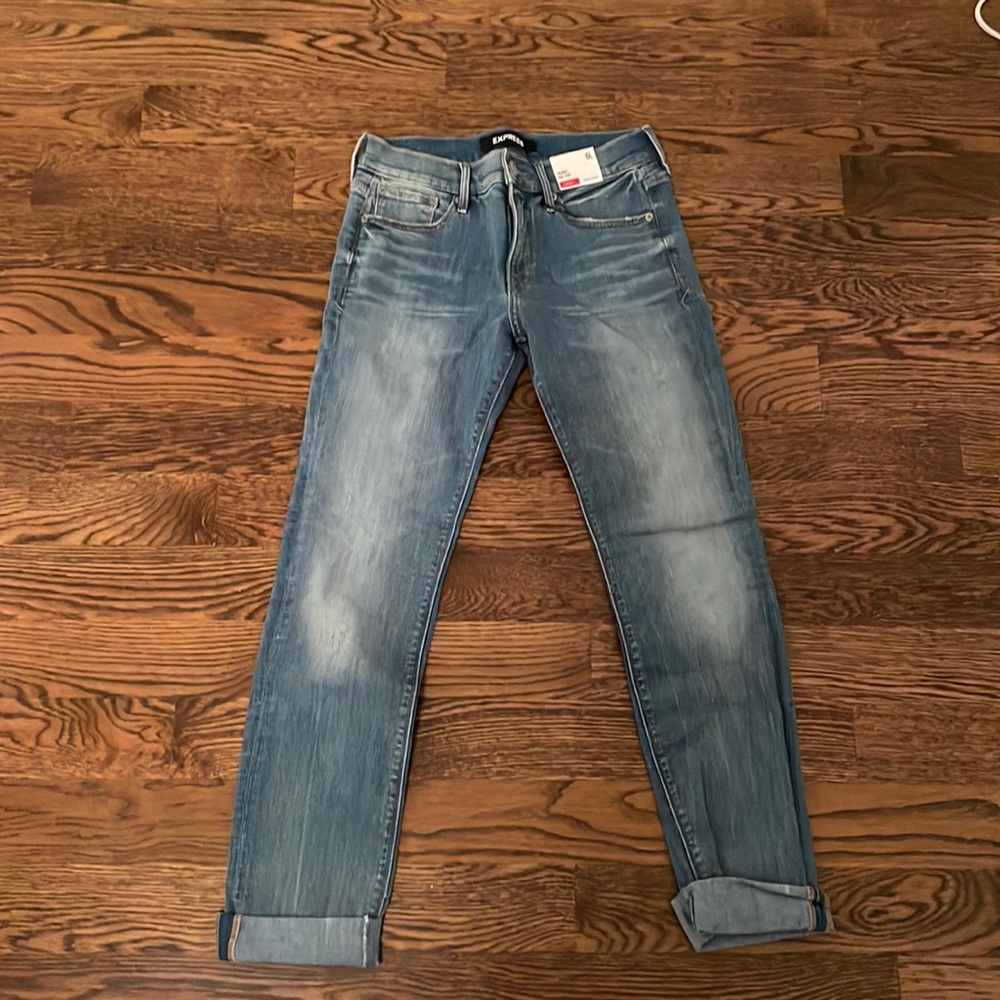 NEVER WORN WITH TAG Express Skinny Mid Rise Jeans